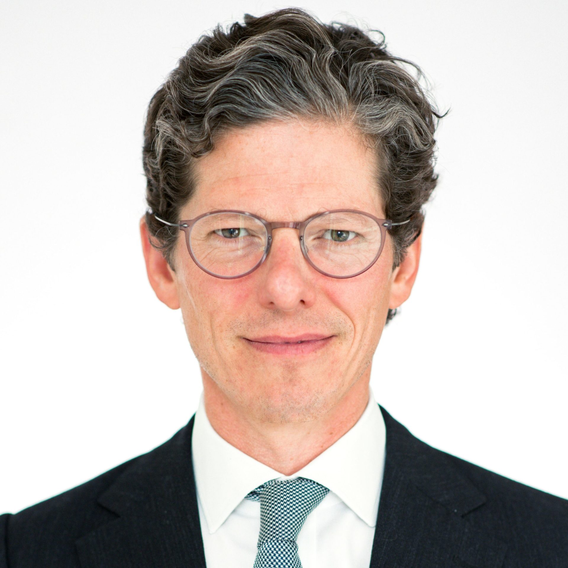 Understand the megatrends in the financial markets and how tech is changing wealth management