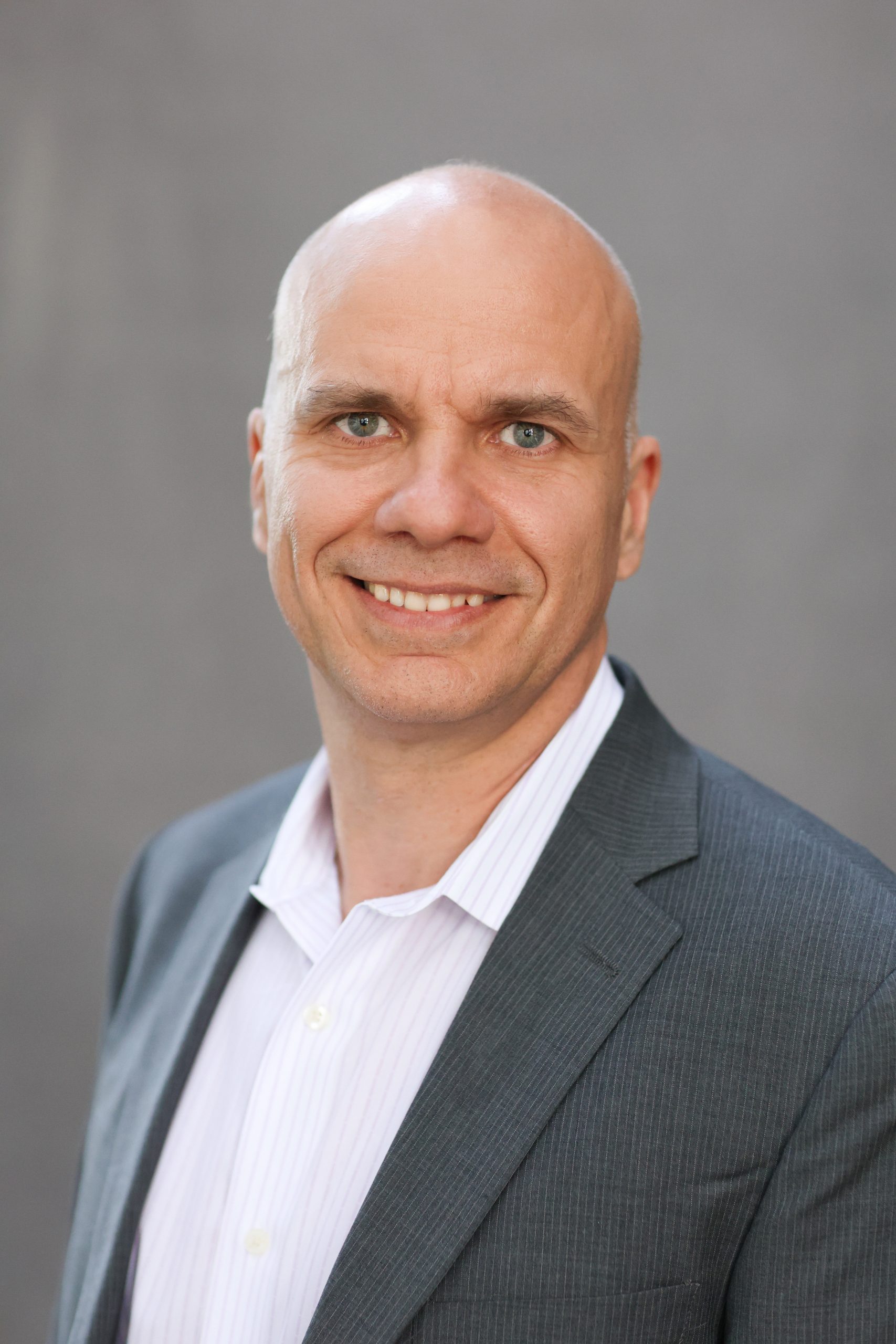 Banks focus on improving UX and CX but what about EX – employee experience?